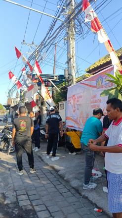 Pemdes Bungkulan Laksanakan Kegiatan Pemasangan Bendera Merah Putih Sambut HUT RI 79